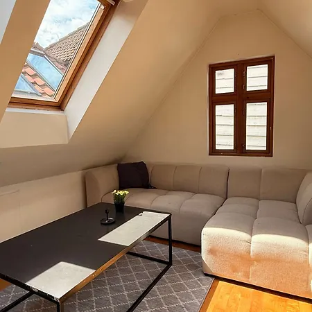 Historic In The Heart Of Apartament